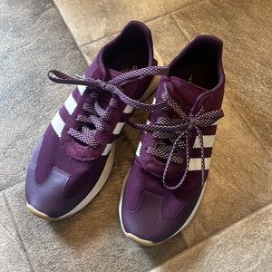 Adidas women’s sneakers